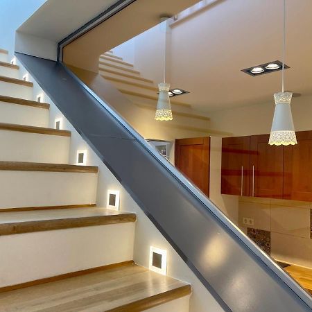 Penthouse W Private Rooftop And Free Parking 布达佩斯 外观 照片