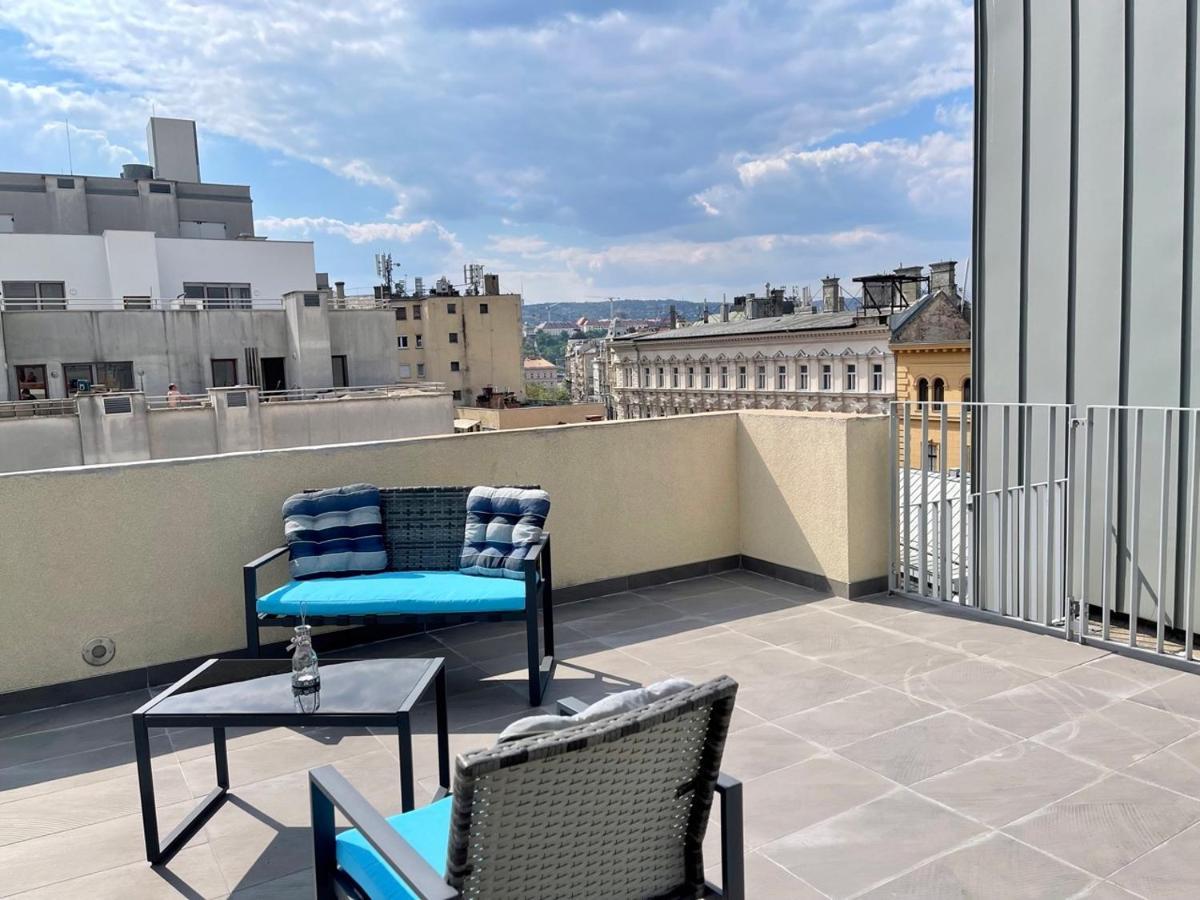 Penthouse W Private Rooftop And Free Parking 布达佩斯 外观 照片